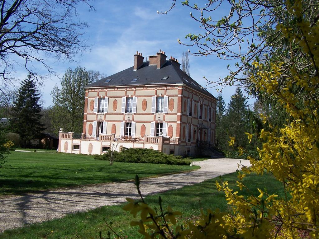 Chateau Des Bouffards Brinon-sur-Sauldre Экстерьер фото